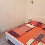 Karolina Apartment