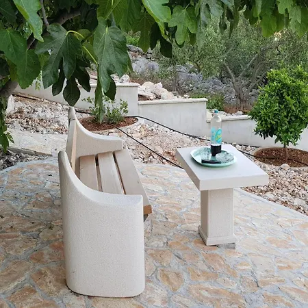 Karolina * Poljica (Trogir)