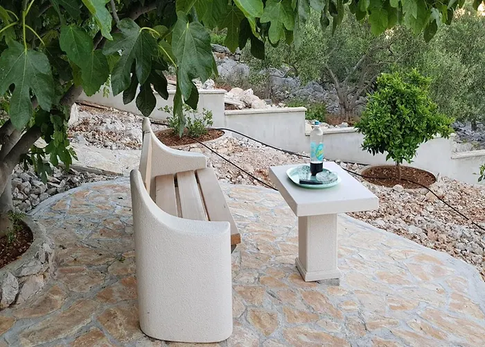 Karolina * Poljica (Trogir)
